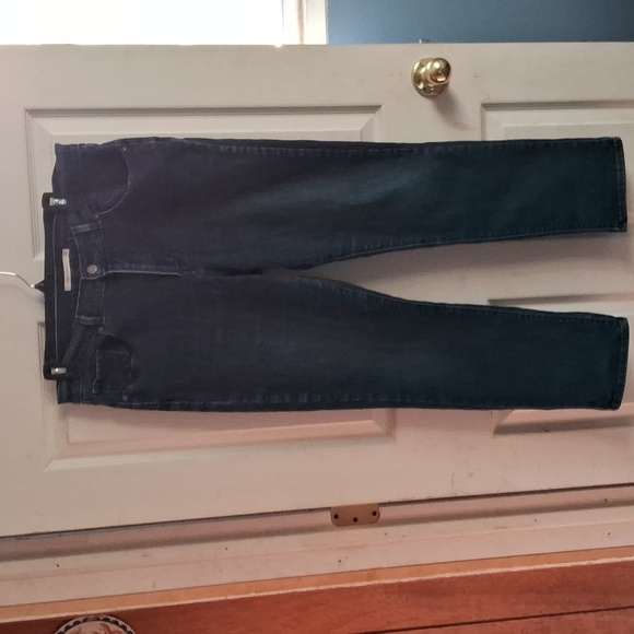 Levi's Denim - Levi's woman size 12 classic straight denim jeans
